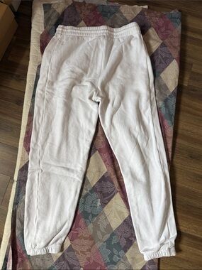TNA Cozy Boyfriend Sweats - M